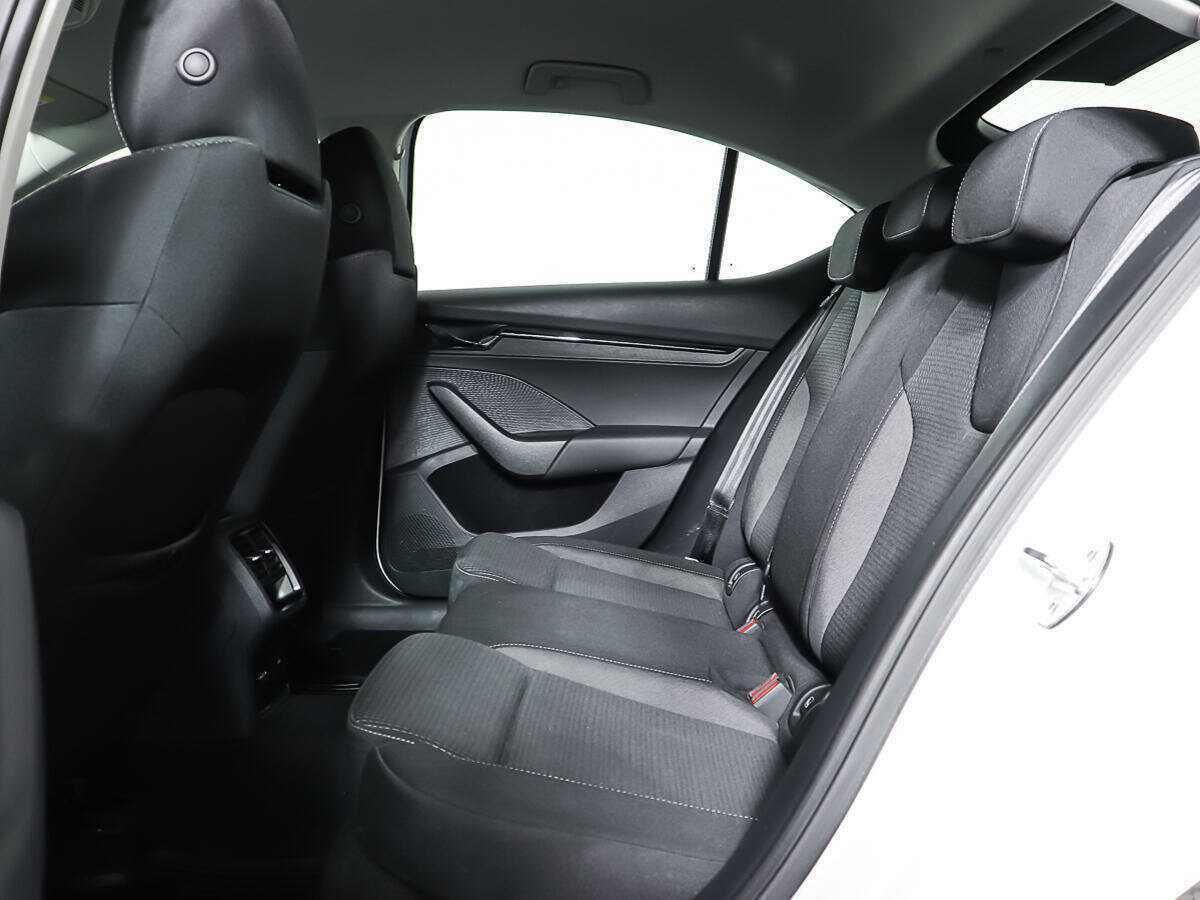 Skoda Octavia 2021 года с пробегом. Фото: #9