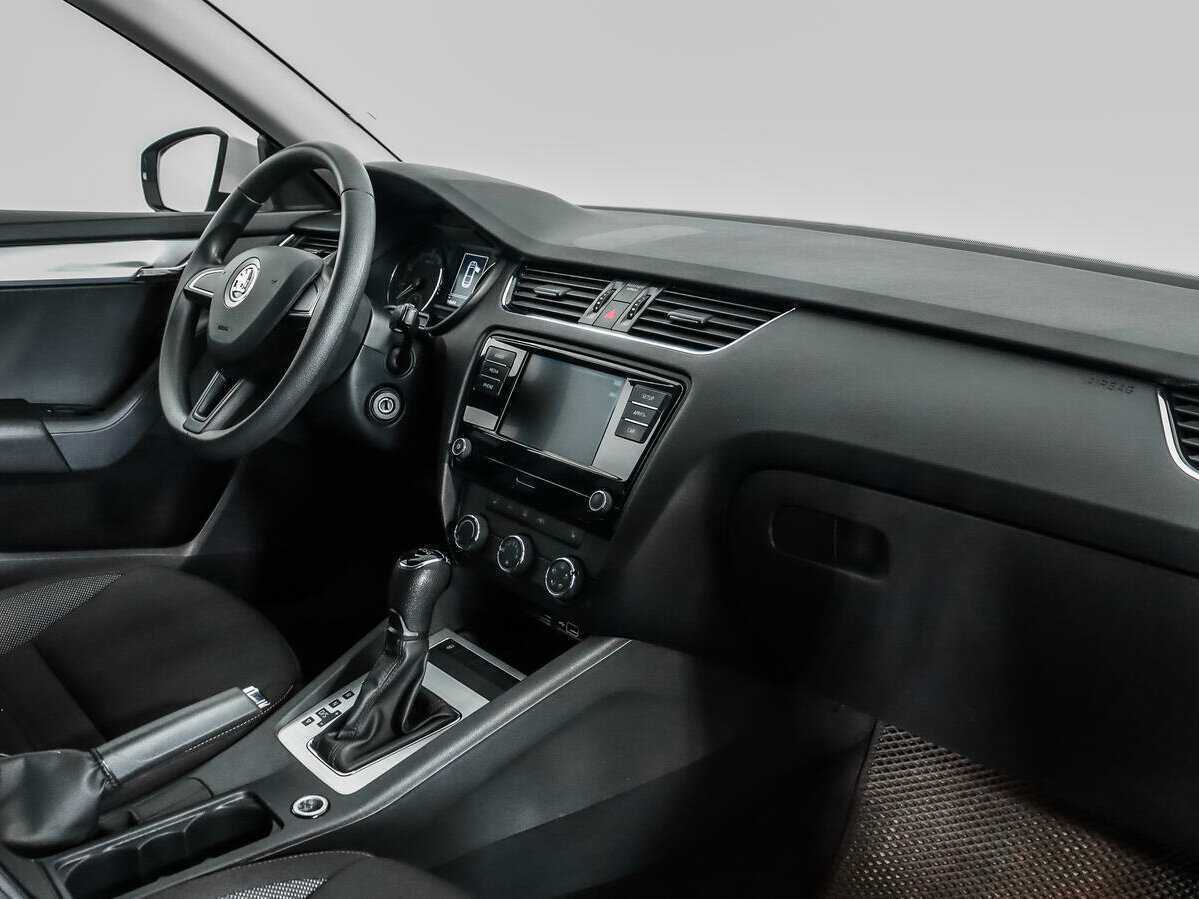 Skoda Octavia 2018 года с пробегом. Фото: #10