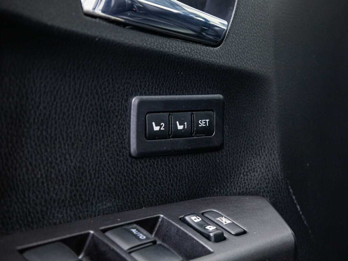 Toyota RAV4 2018 года с пробегом. Фото: #13