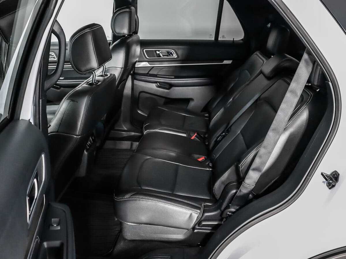 Ford Explorer 2017 года с пробегом. Фото: #10