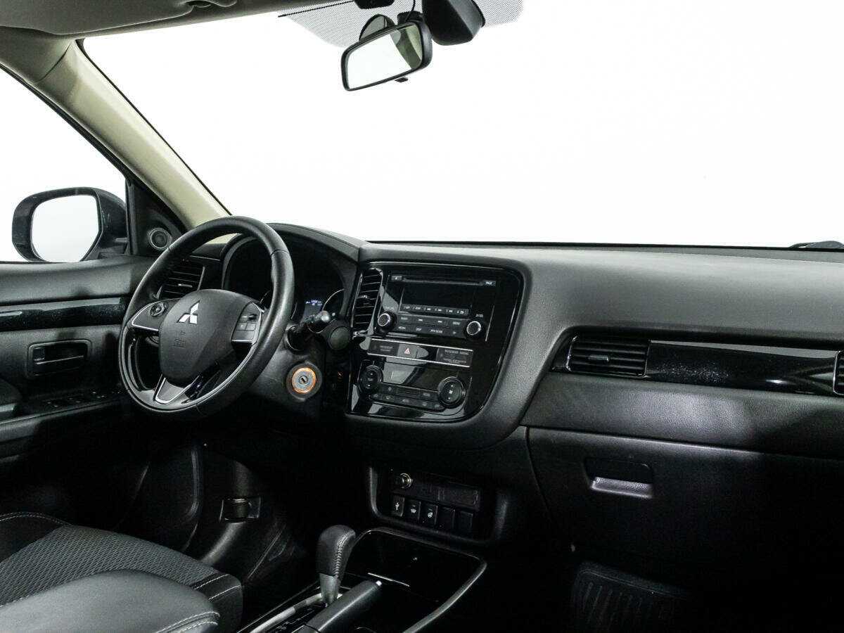 Mitsubishi Outlander 2020 года с пробегом. Фото: #8