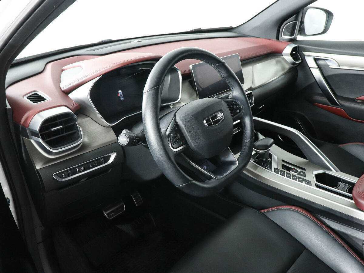 Geely Coolray 2023 года с пробегом. Фото: #8