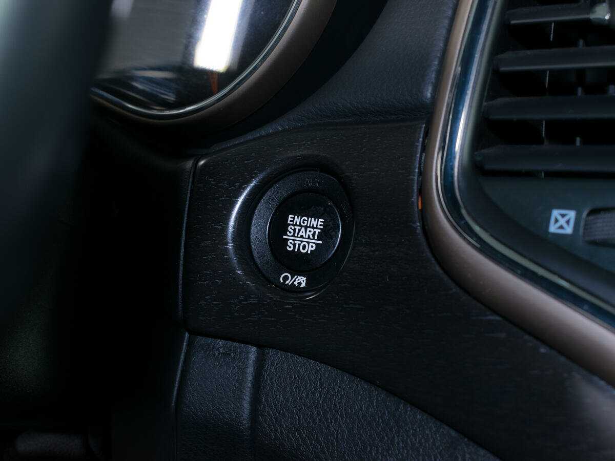 Jeep Grand Cherokee 2016 года с пробегом. Фото: #14