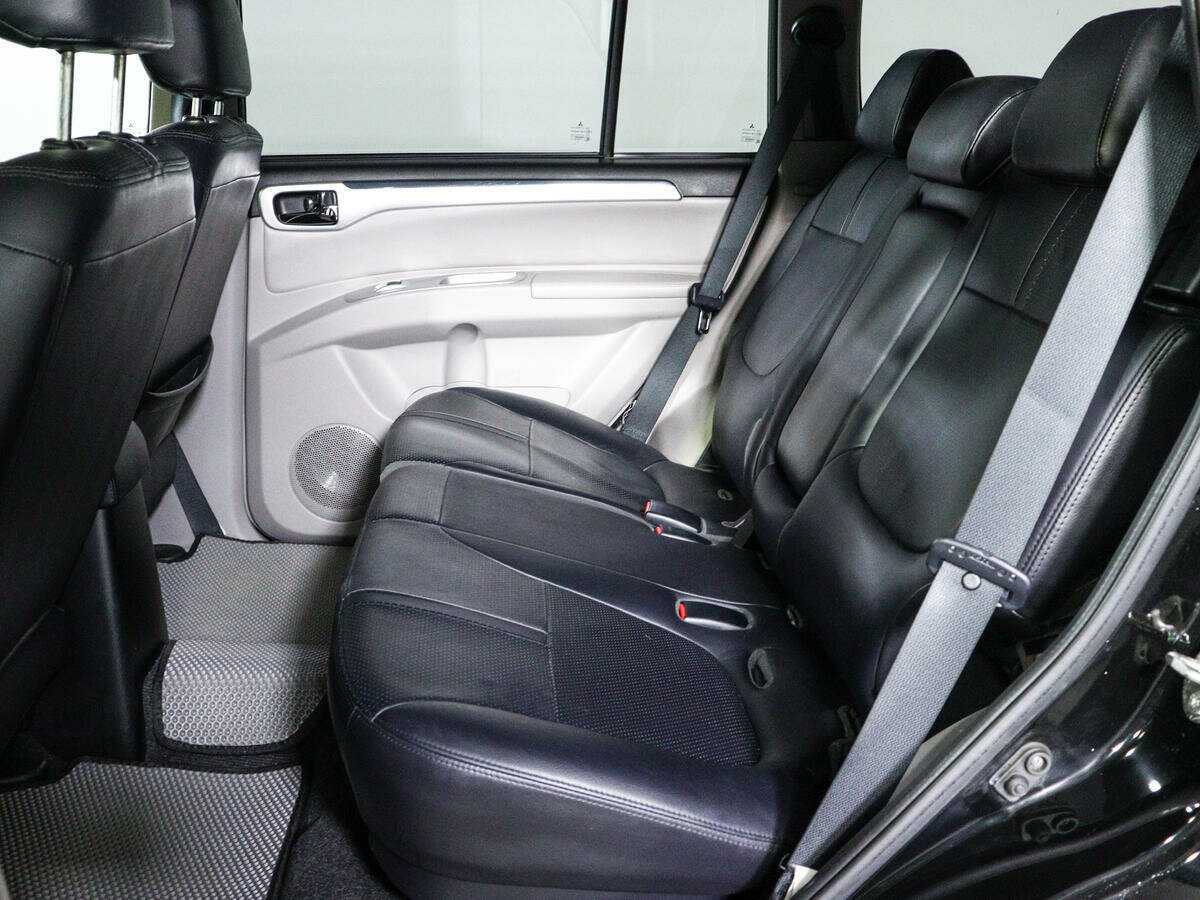 Mitsubishi Pajero Sport 2012 года с пробегом. Фото: #6