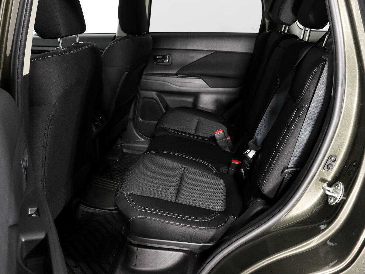 Mitsubishi Outlander 2020 года с пробегом. Фото: #11