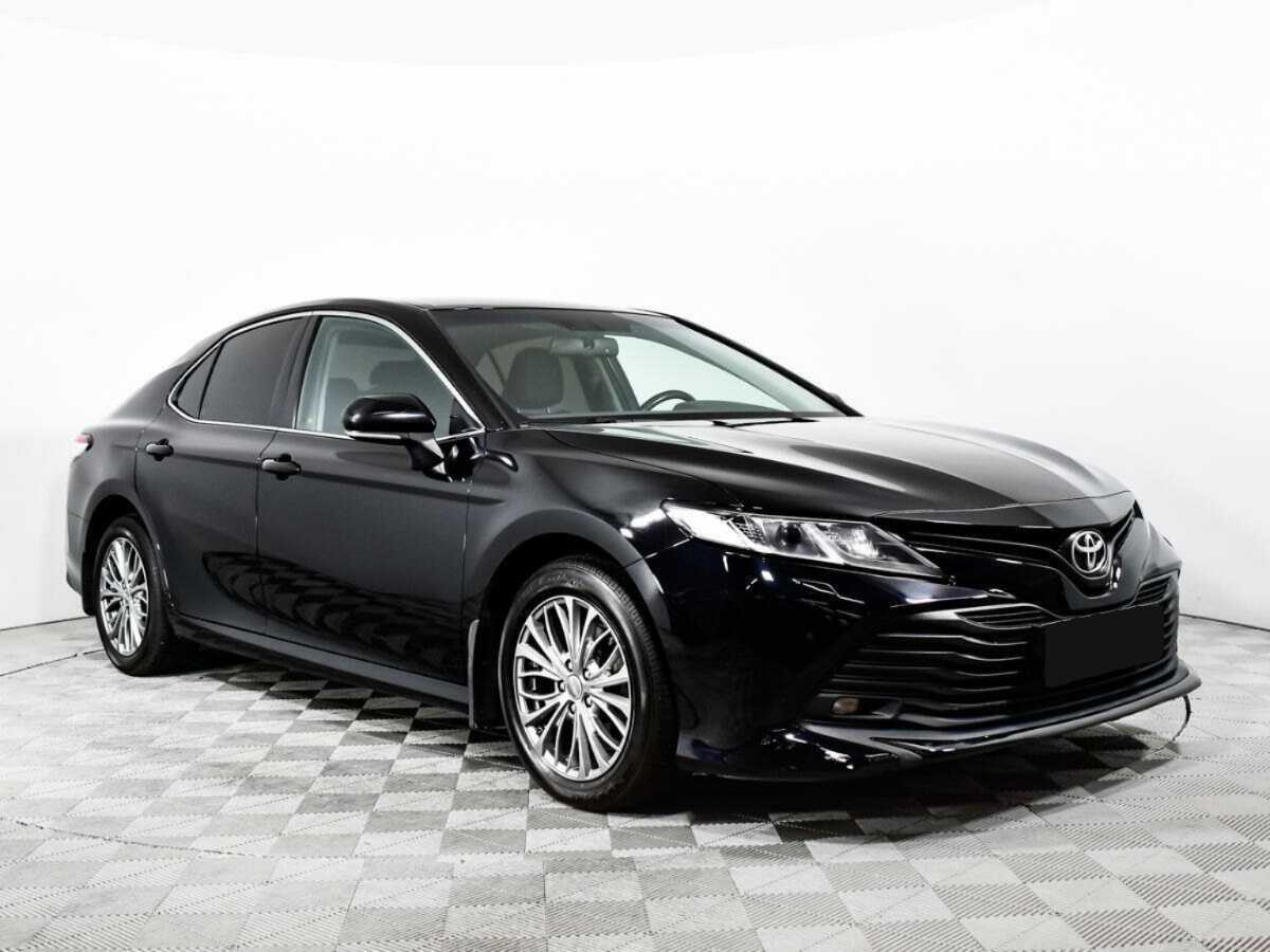 Toyota Camry 2021 года с пробегом. Фото: #2