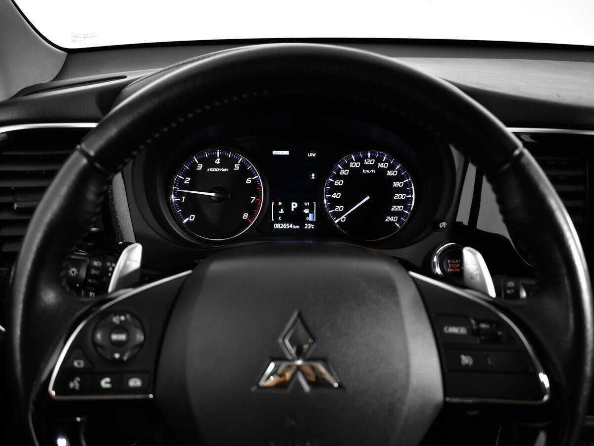 Mitsubishi Outlander 2021 года с пробегом. Фото: #10
