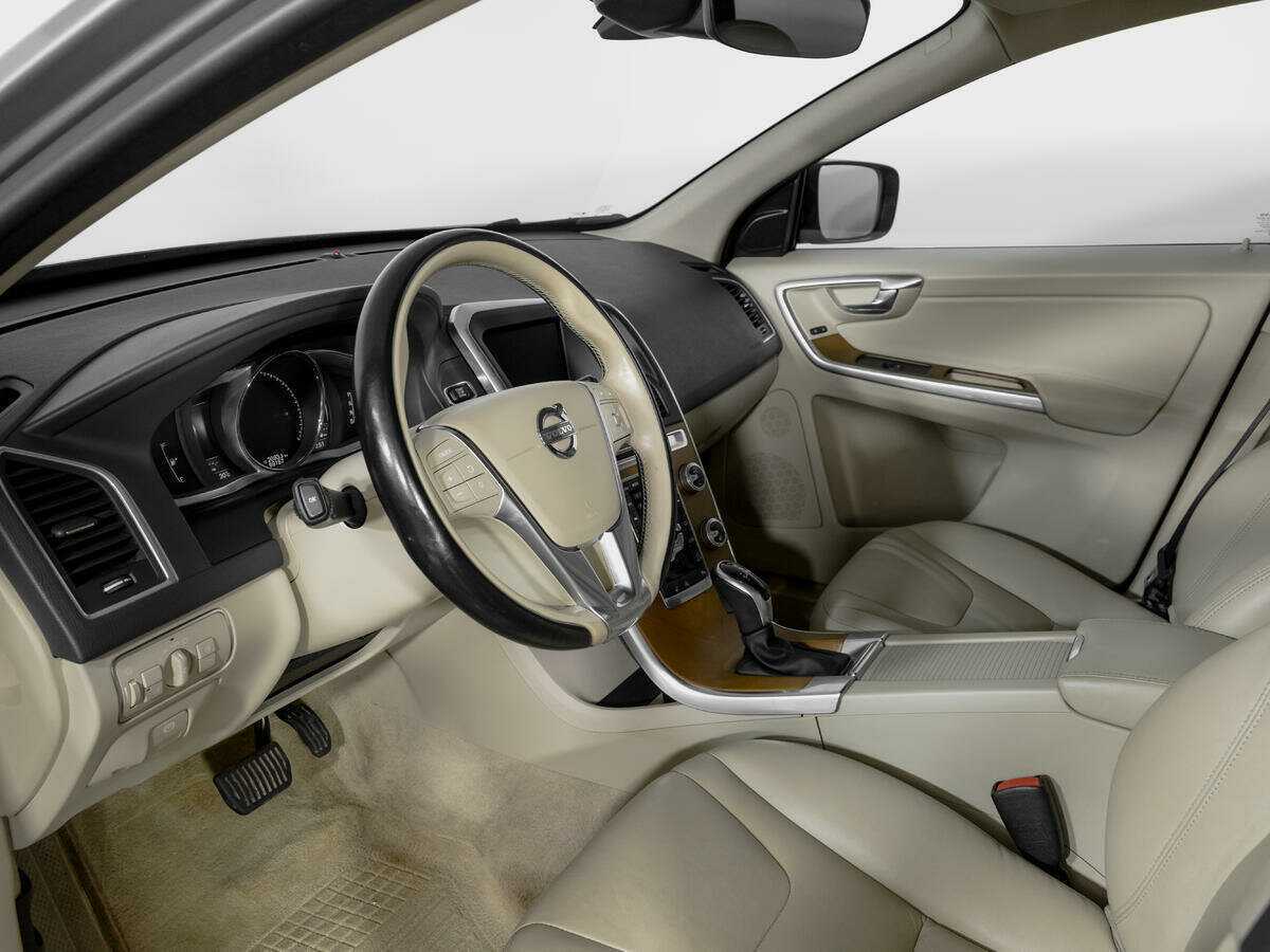 Volvo XC60 2015 года с пробегом. Фото: #14
