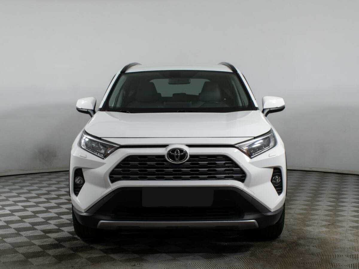 Toyota RAV4 2020 года с пробегом. Фото: #1