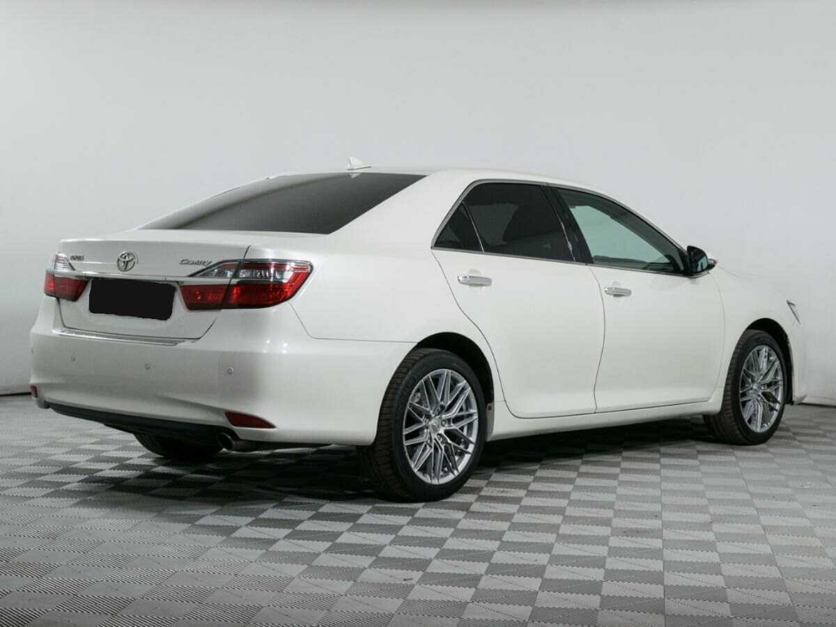 Toyota Camry 2017 года с пробегом. Фото: #3