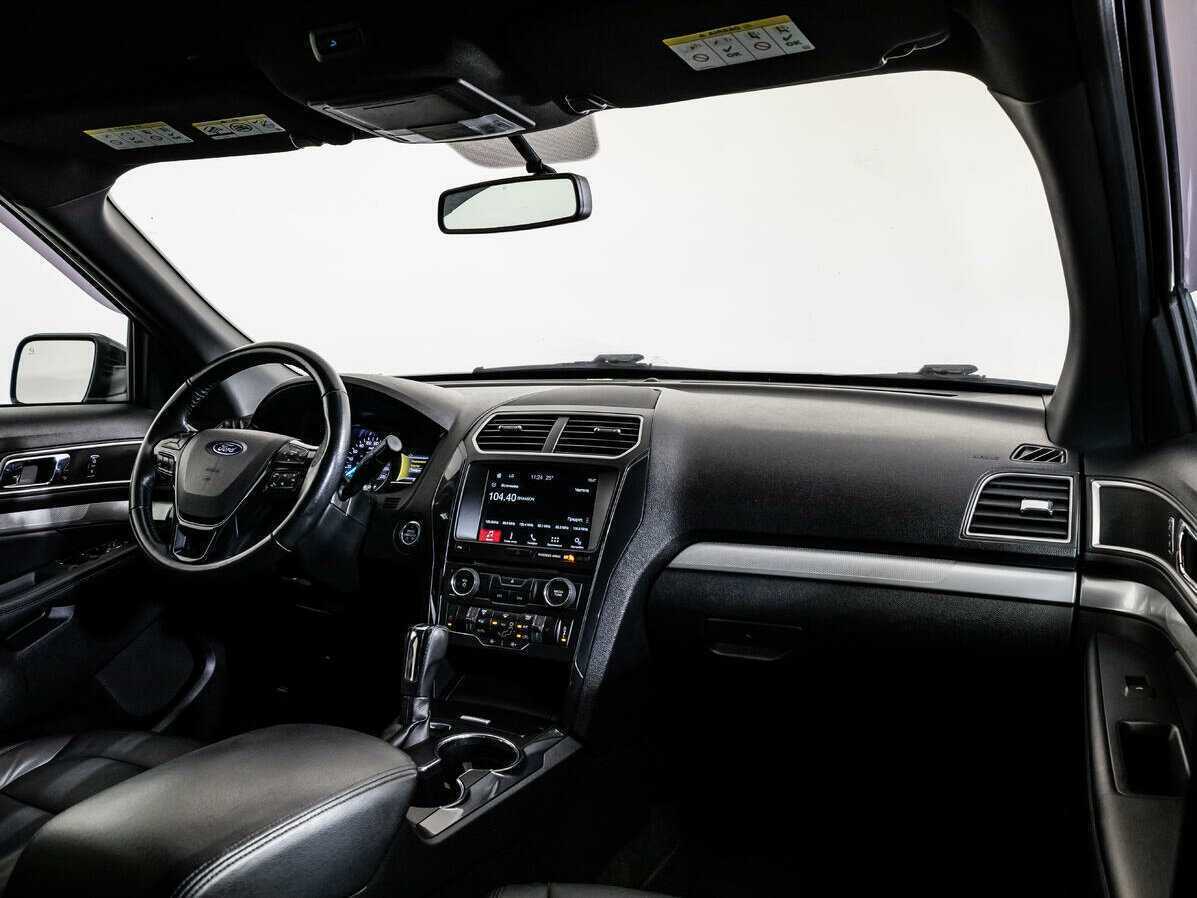 Ford Explorer 2017 года с пробегом. Фото: #6