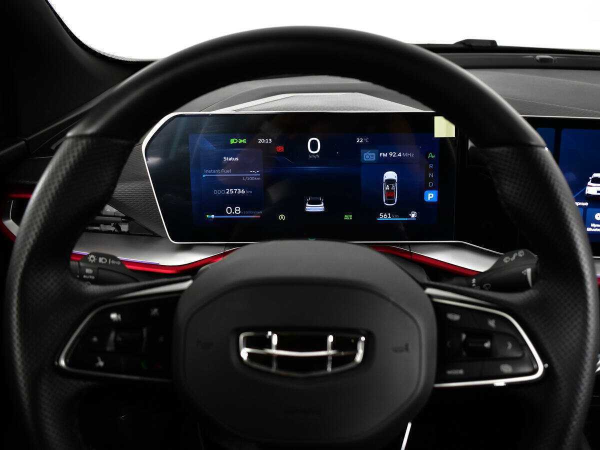 Geely Coolray 2023 года с пробегом. Фото: #10