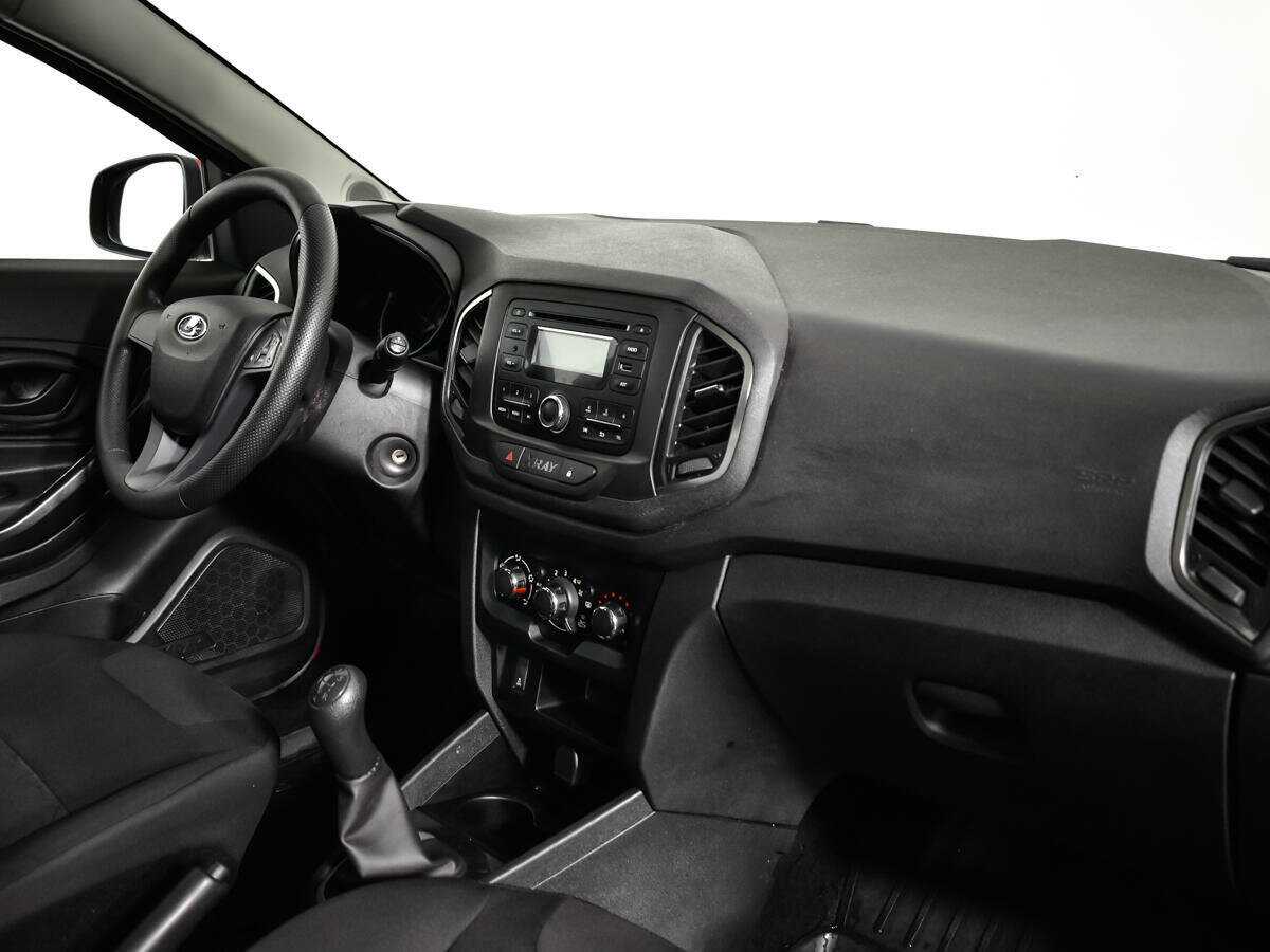 Б/У Лада (ВАЗ) ИКСРЭЙ 2017 года. Фото: #8