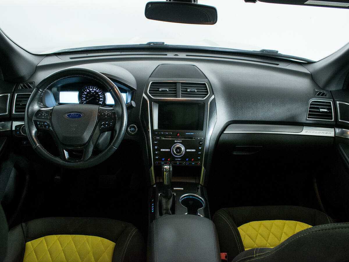 Ford Explorer 2016 года с пробегом. Фото: #8