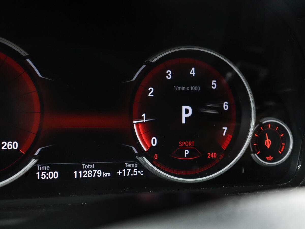 BMW 5 серии 2016 года с пробегом. Фото: #10