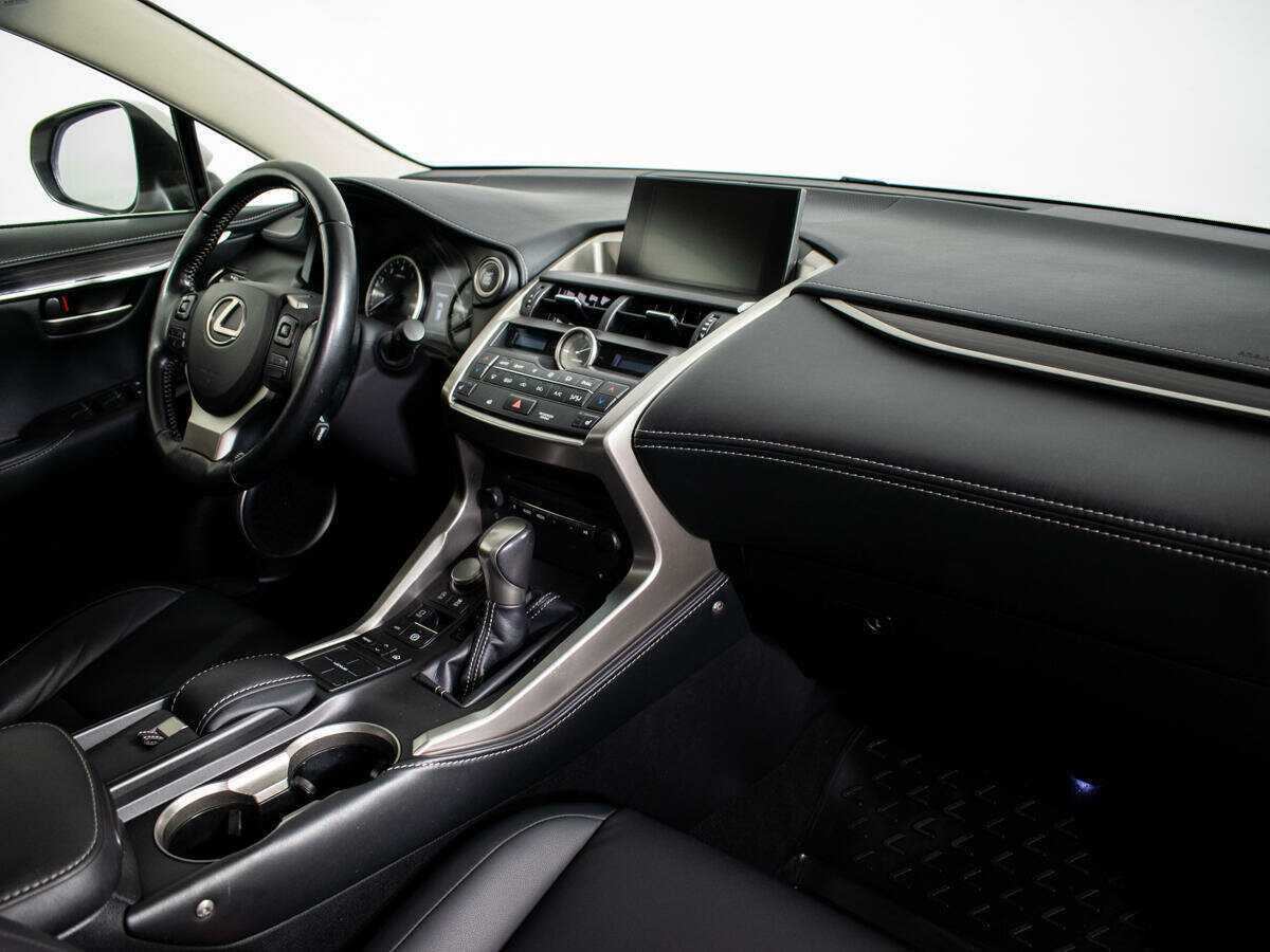 Lexus NX 2016 года с пробегом. Фото: #6