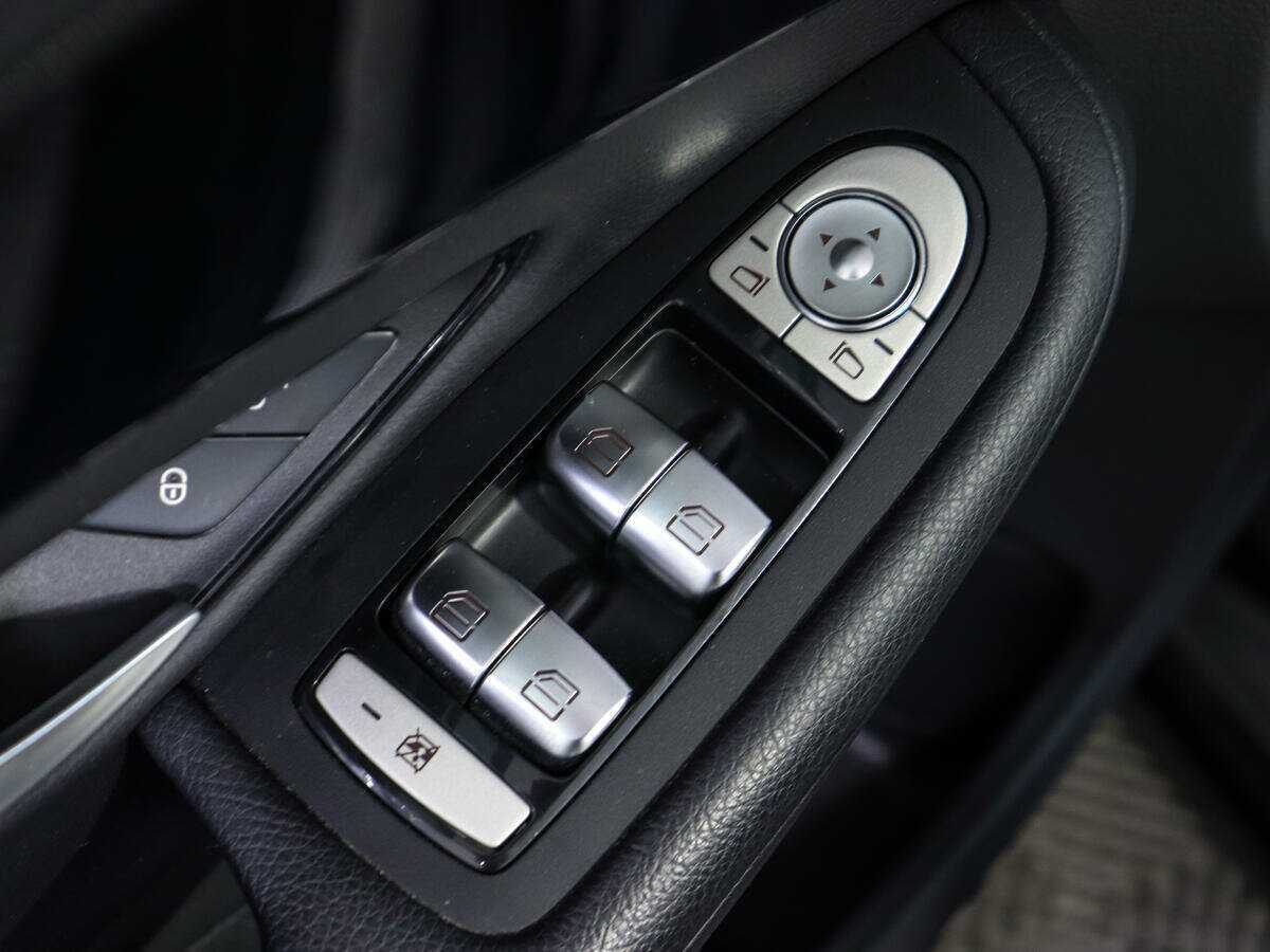 Mercedes-Benz C-Класс 2018 года с пробегом. Фото: #13