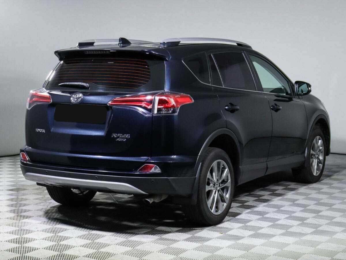 Toyota RAV4 2017 года с пробегом. Фото: #3
