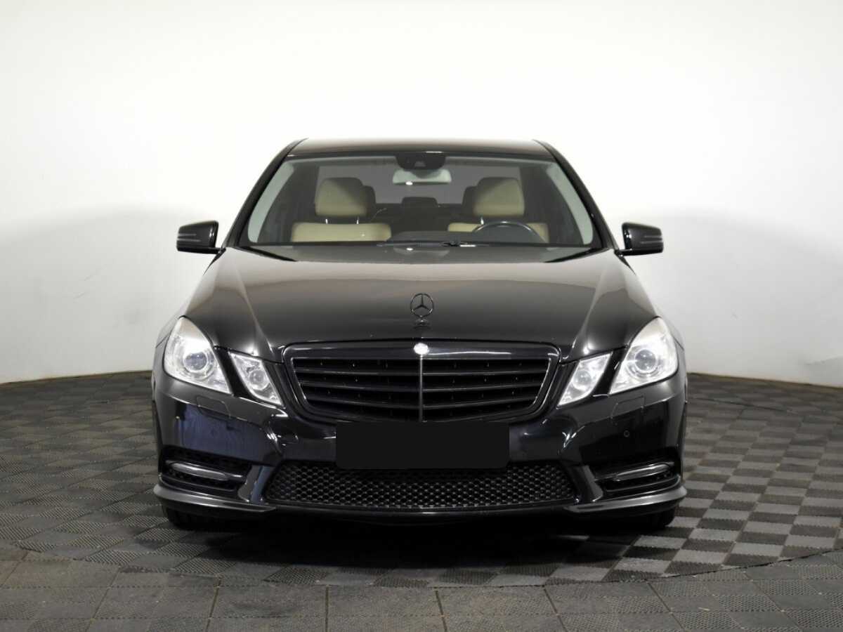 Mercedes-Benz E-Класс 2012 года с пробегом. Фото: #1