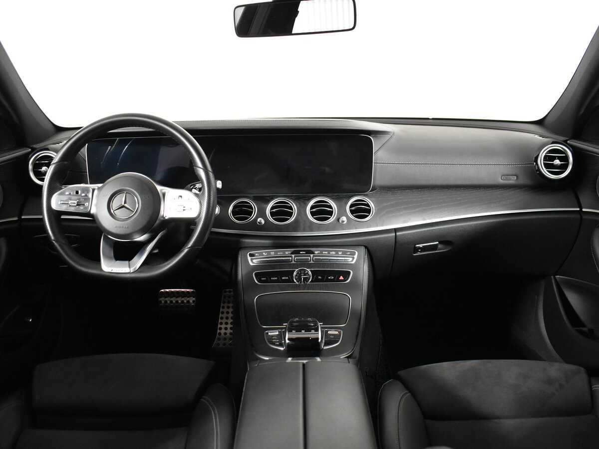 Mercedes-Benz E-Класс 2019 года с пробегом. Фото: #16