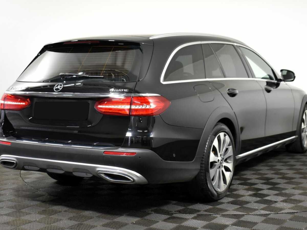 Mercedes-Benz E-Класс 2017 года с пробегом. Фото: #3