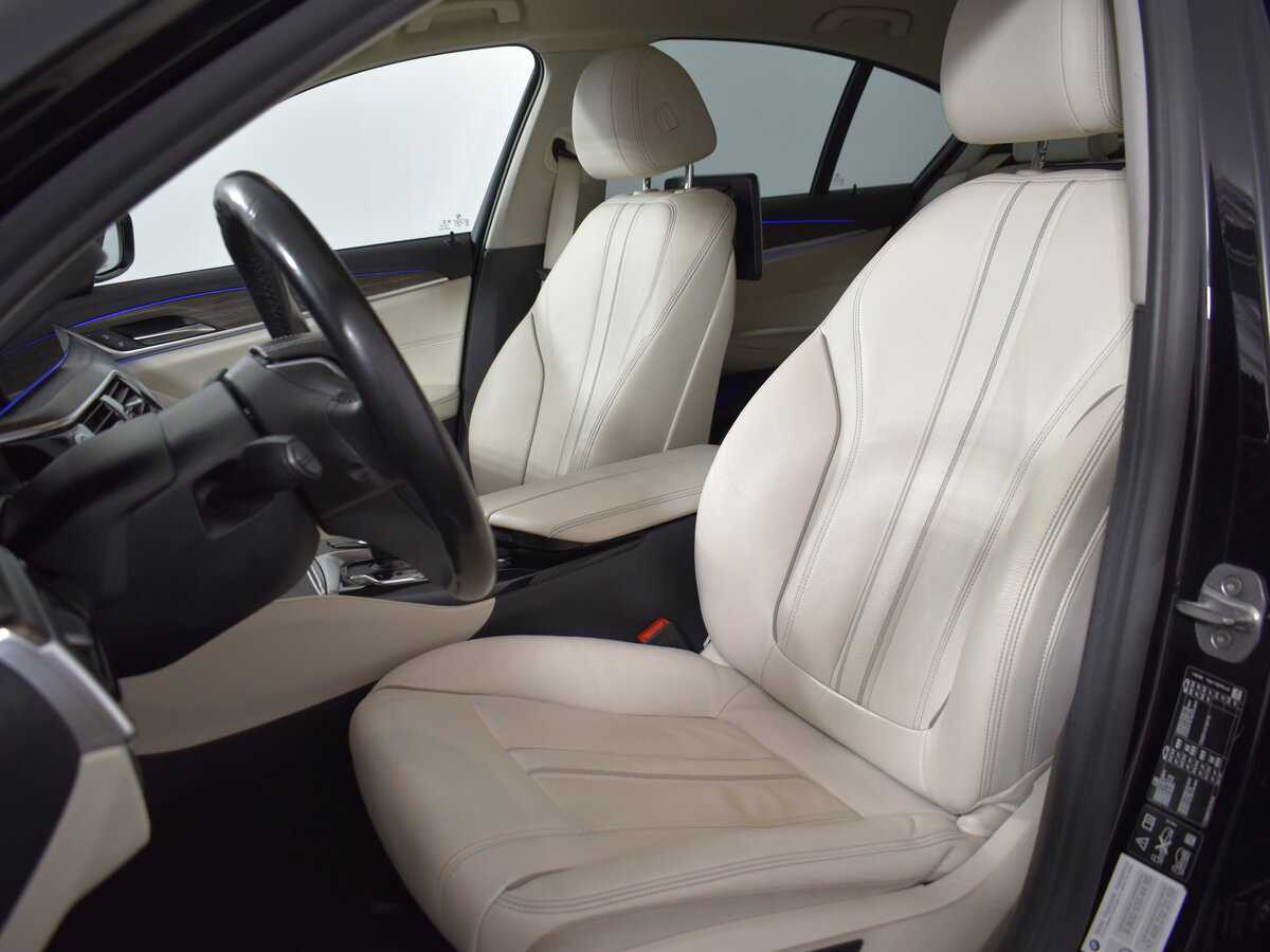 BMW 5 серии 2019 года с пробегом. Фото: #12