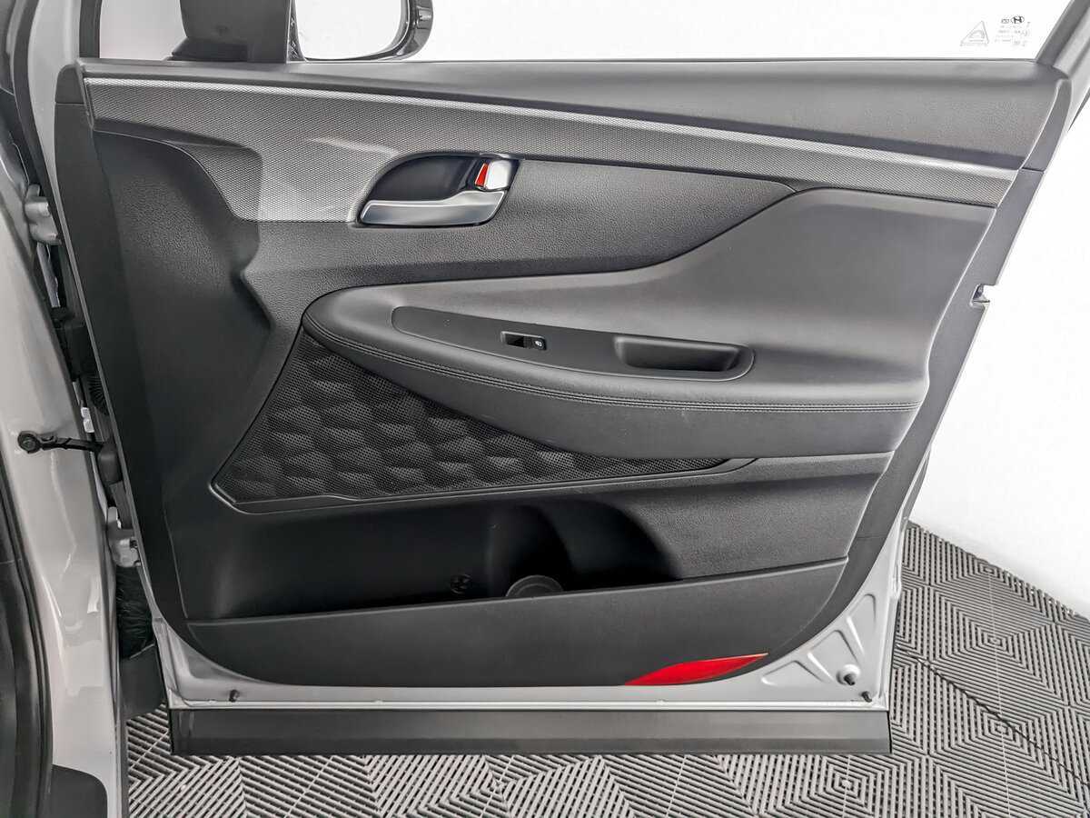 Hyundai Santa Fe 2018 года с пробегом. Фото: #20