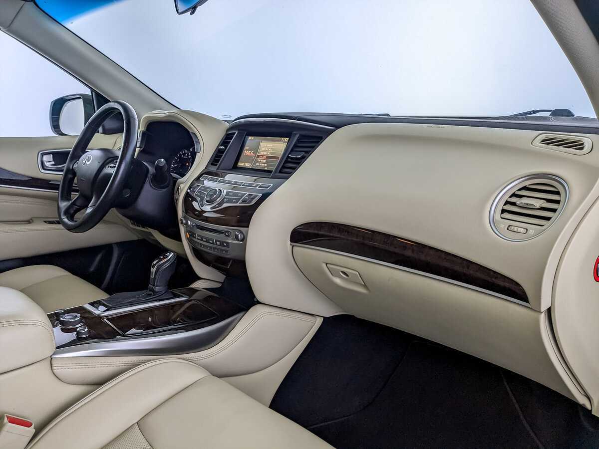 Infiniti QX60 2017 года с пробегом. Фото: #8