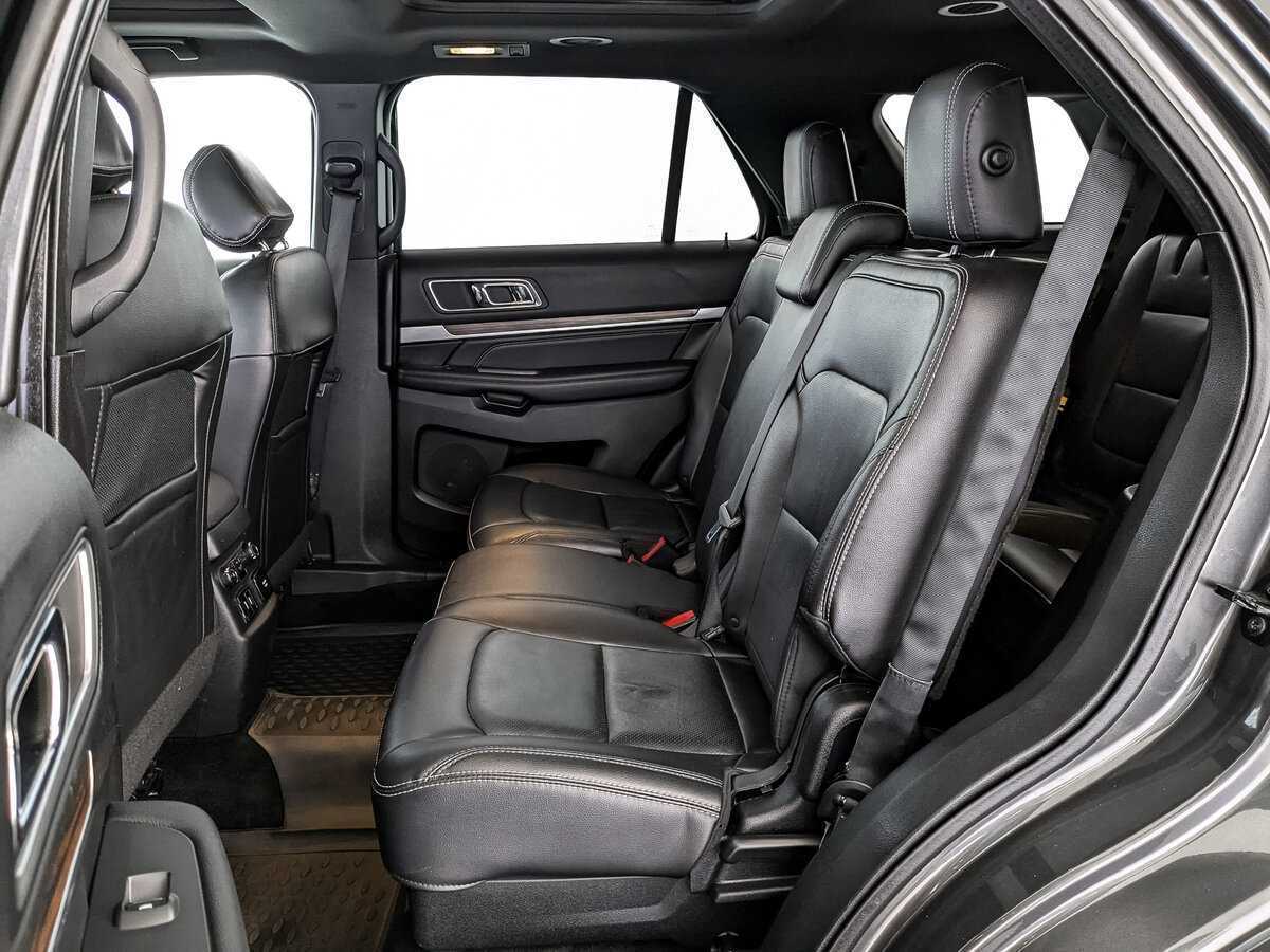 Ford Explorer 2017 года с пробегом. Фото: #12