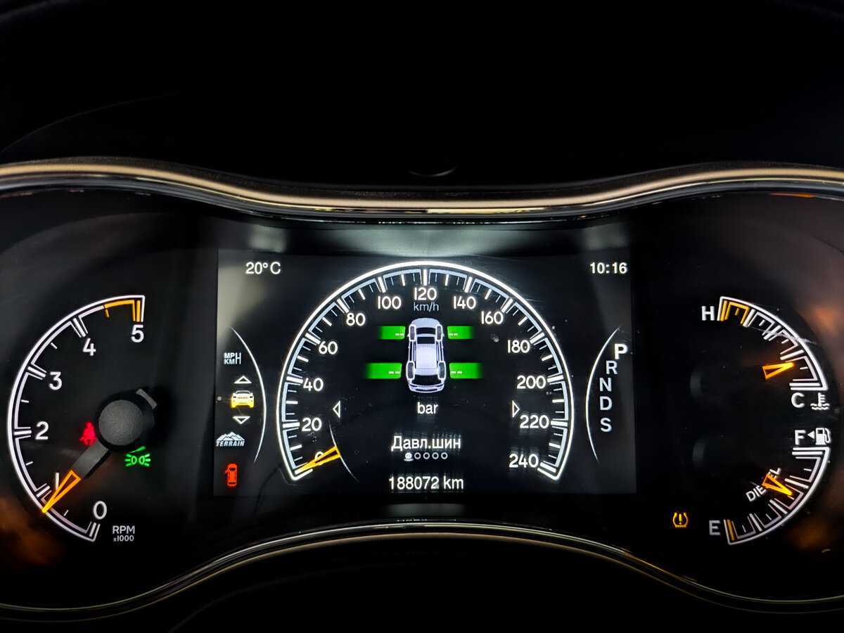 Jeep Grand Cherokee 2014 года с пробегом. Фото: #10