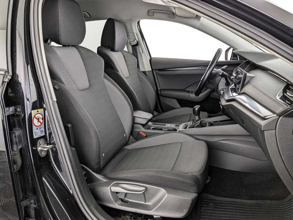 Skoda Octavia 2021 года с пробегом. Фото: #18