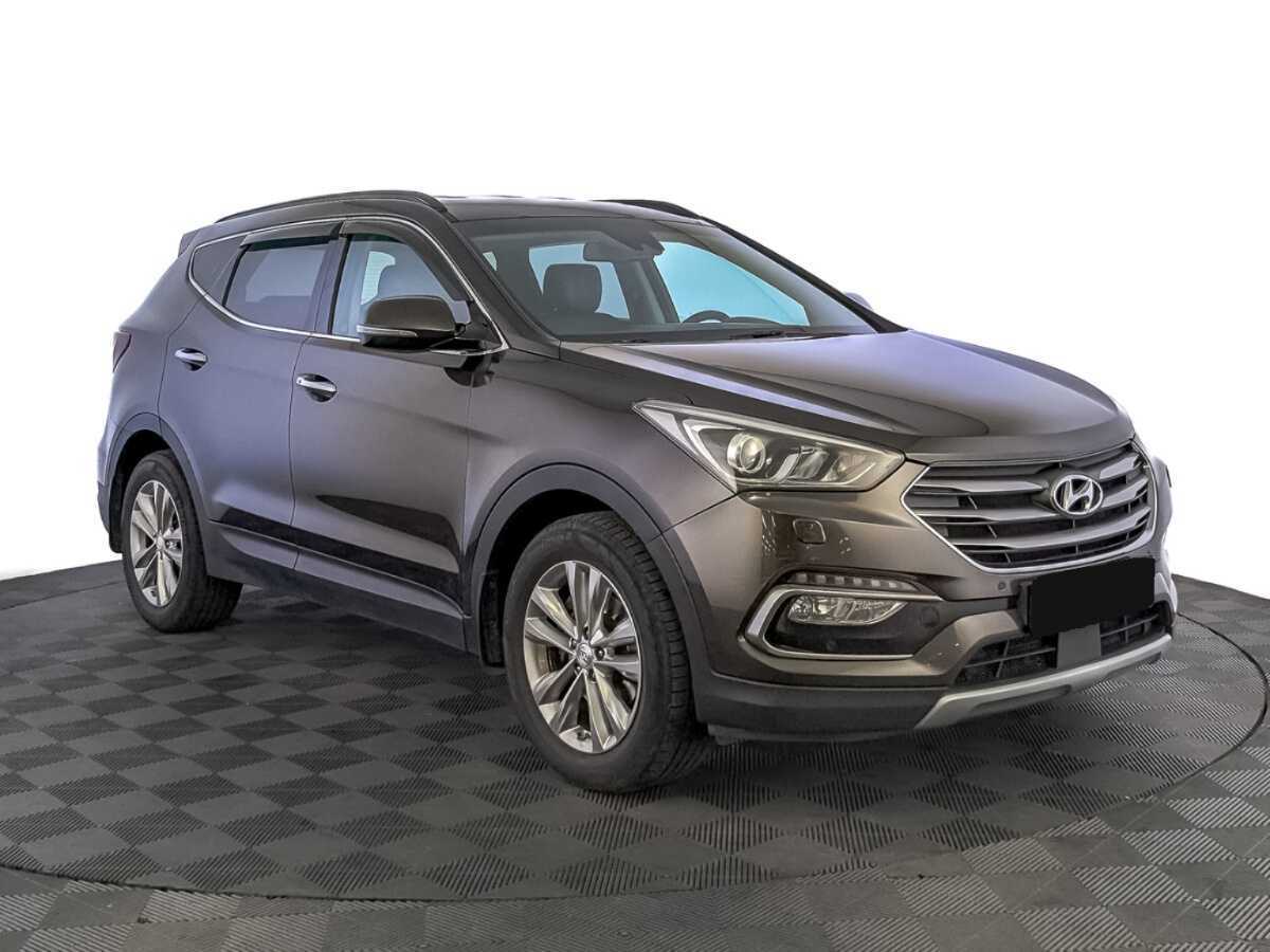 Hyundai Santa Fe 2017 года с пробегом. Фото: #2
