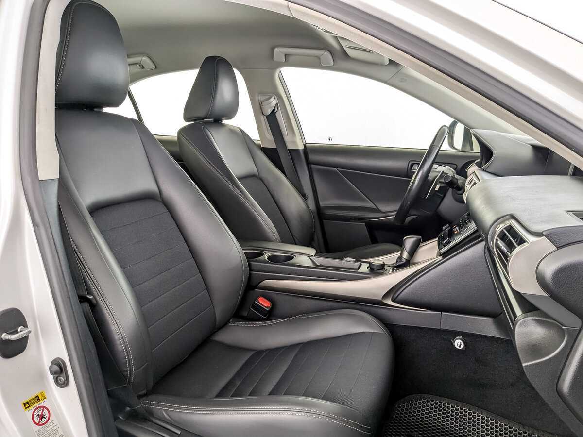 Lexus IS 2014 года с пробегом. Фото: #18
