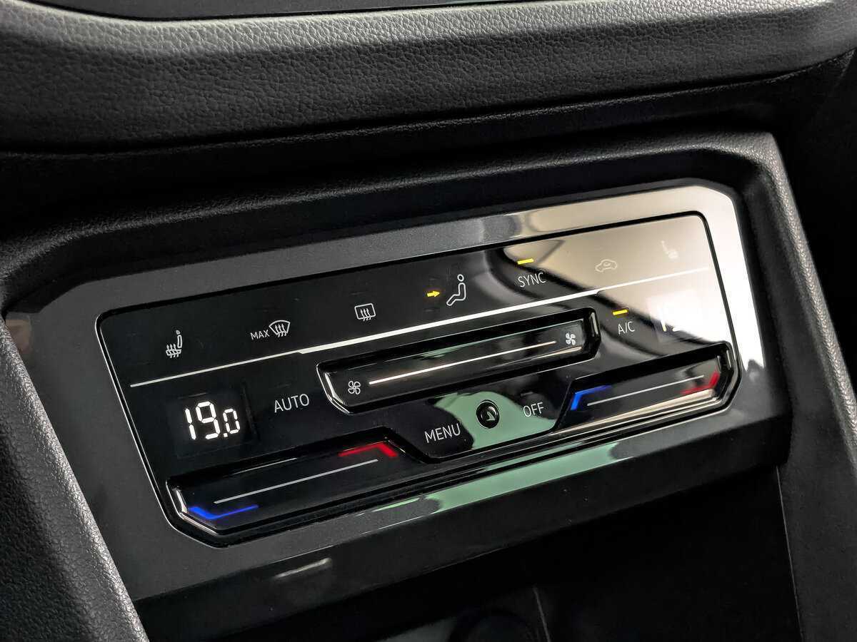 Volkswagen Tiguan 2021 года с пробегом. Фото: #16