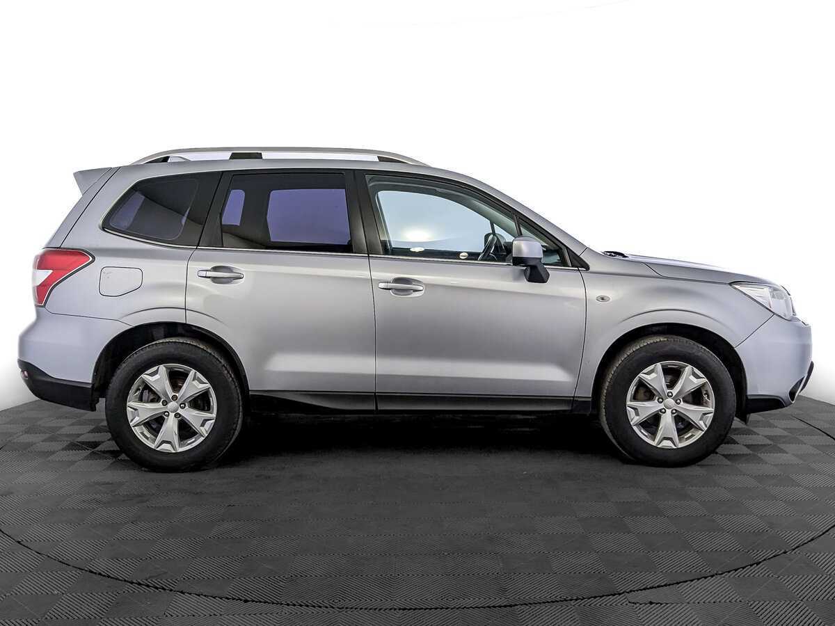 Б/У Субару Форестер 2015 года. Фото: #3