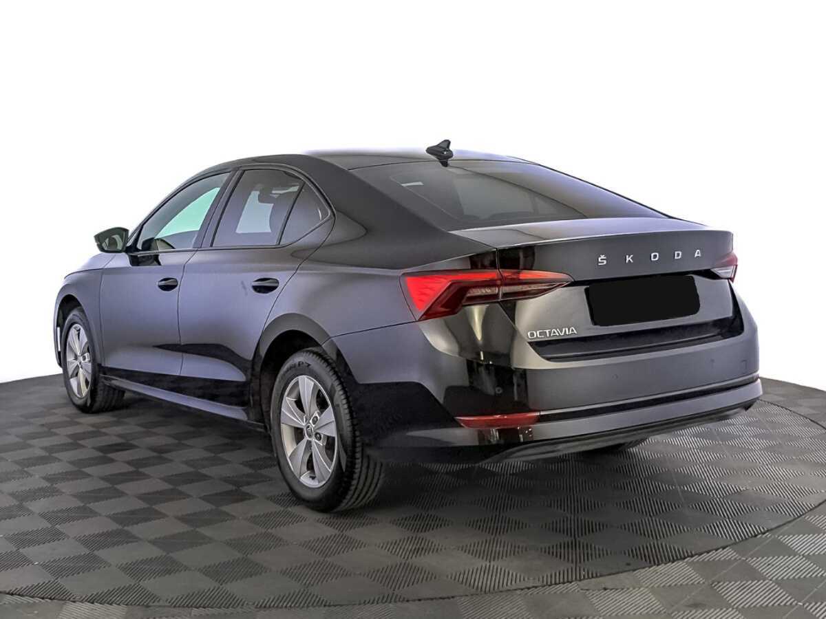 Skoda Octavia 2021 года с пробегом. Фото: #6