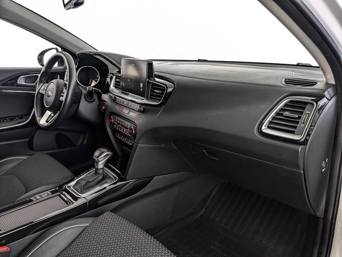 Kia Ceed 2019 года с пробегом. Фото: #8