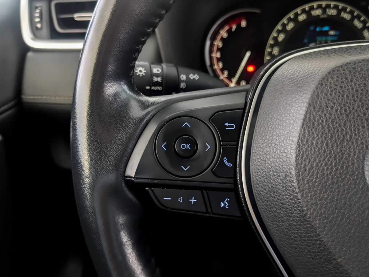 Toyota RAV4 2020 года с пробегом. Фото: #21