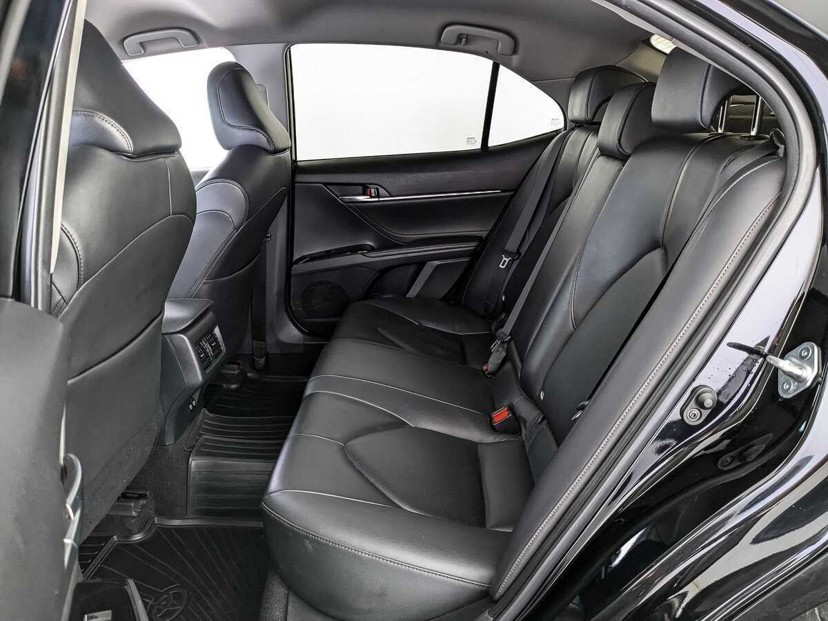 Toyota Camry 2019 года с пробегом. Фото: #13