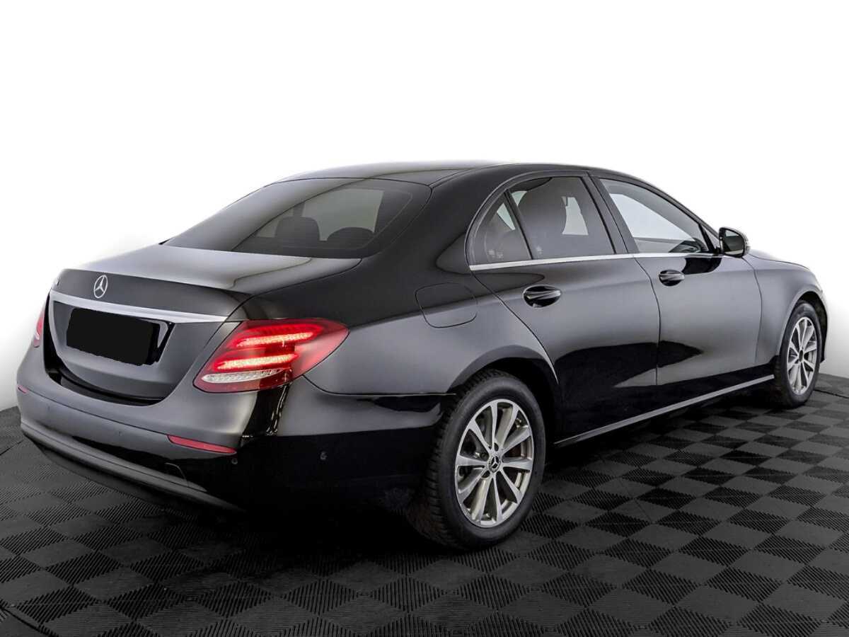 Mercedes-Benz E-Класс 2018 года с пробегом. Фото: #4