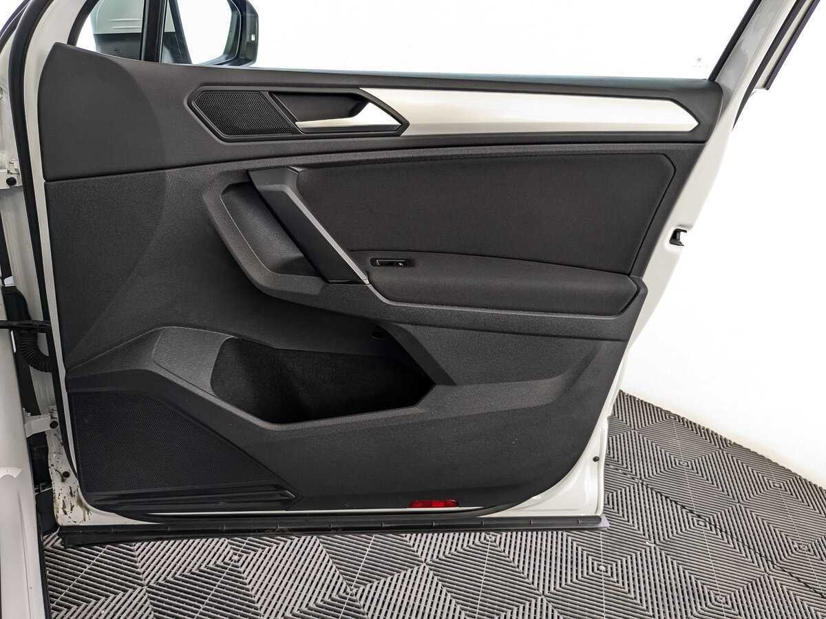 Volkswagen Tiguan 2018 года с пробегом. Фото: #20