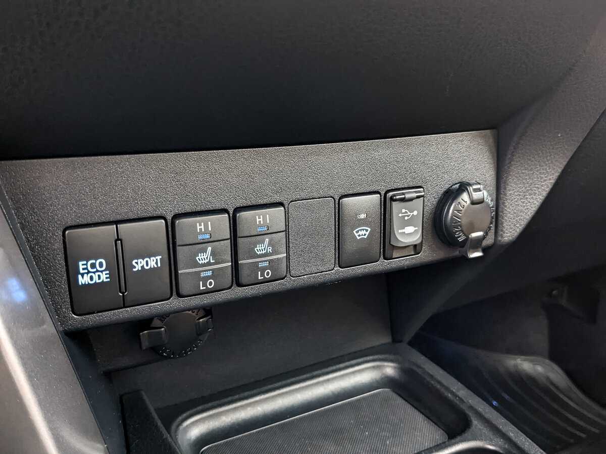 Toyota RAV4 2017 года с пробегом. Фото: #21