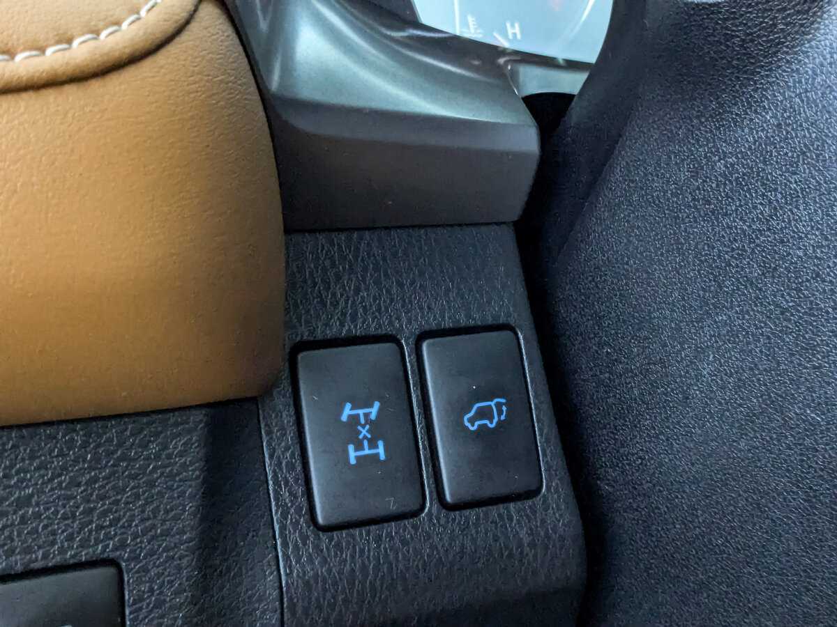 Toyota RAV4 2017 года с пробегом. Фото: #25