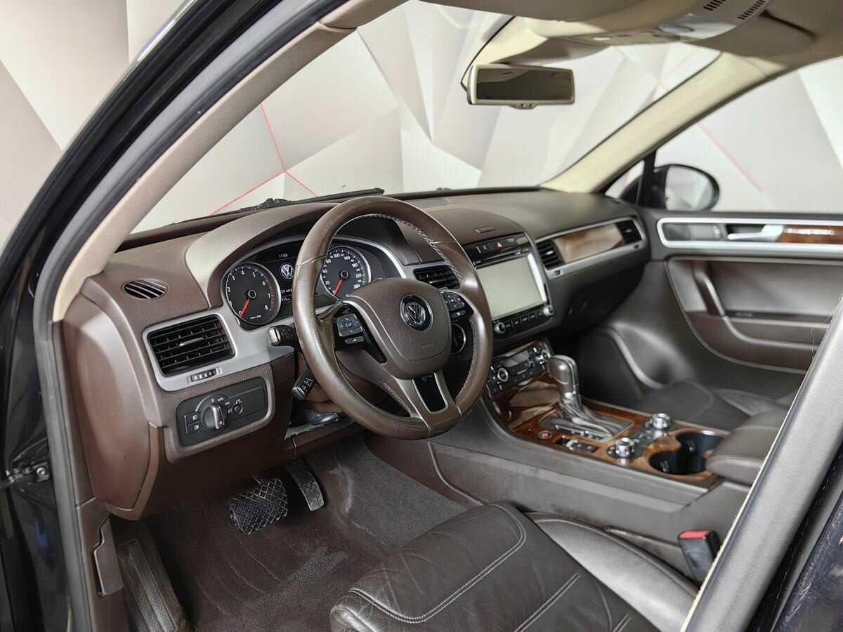 Volkswagen Touareg 2013 года с пробегом. Фото: #12