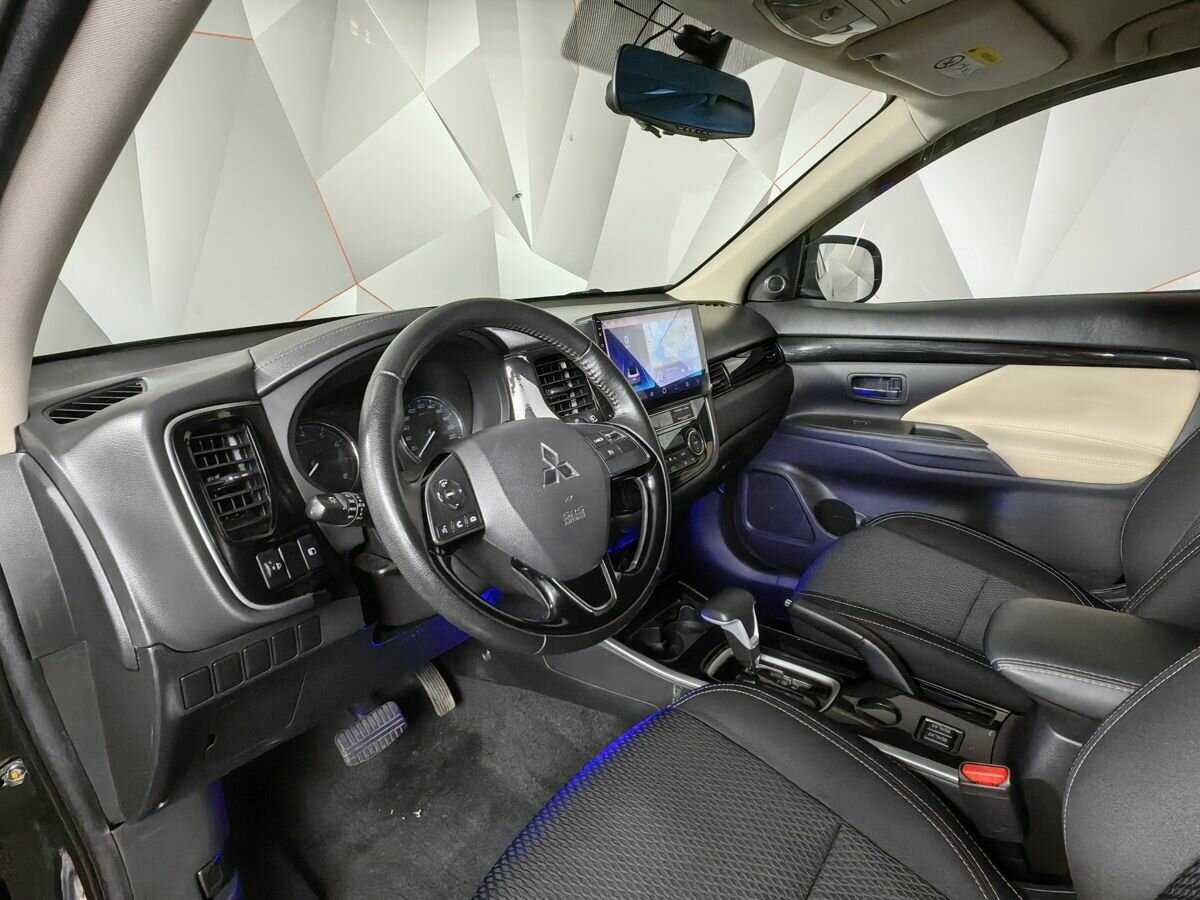 Mitsubishi Outlander 2019 года с пробегом. Фото: #13