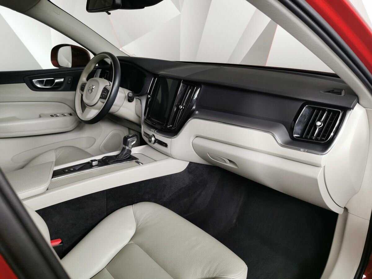 Volvo XC60 2018 года с пробегом. Фото: #8
