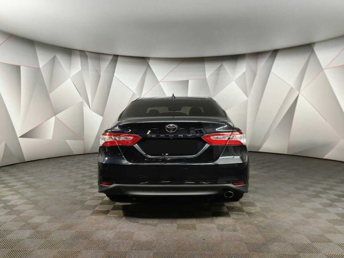 Toyota Camry 2019 года с пробегом. Фото: #7