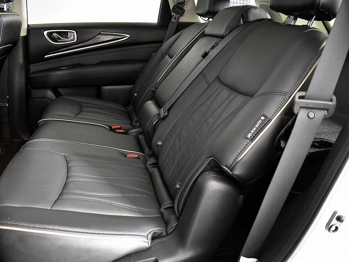 Infiniti QX60 2018 года с пробегом. Фото: #8