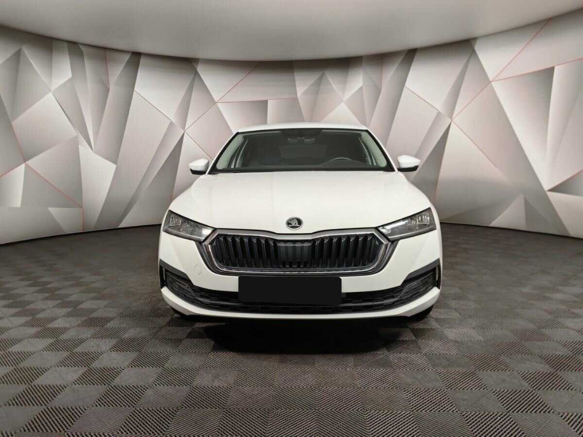 Skoda Octavia 2021 года с пробегом. Фото: #6