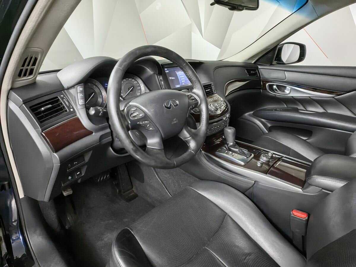Infiniti Q70 2016 года с пробегом. Фото: #13
